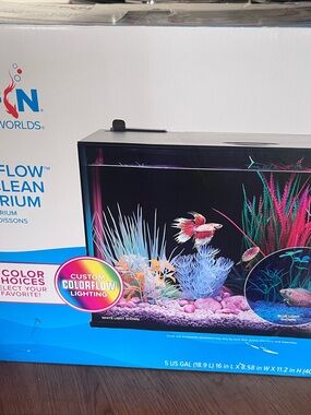 Five gallon Topfin color flow Aquarium lightly used one month